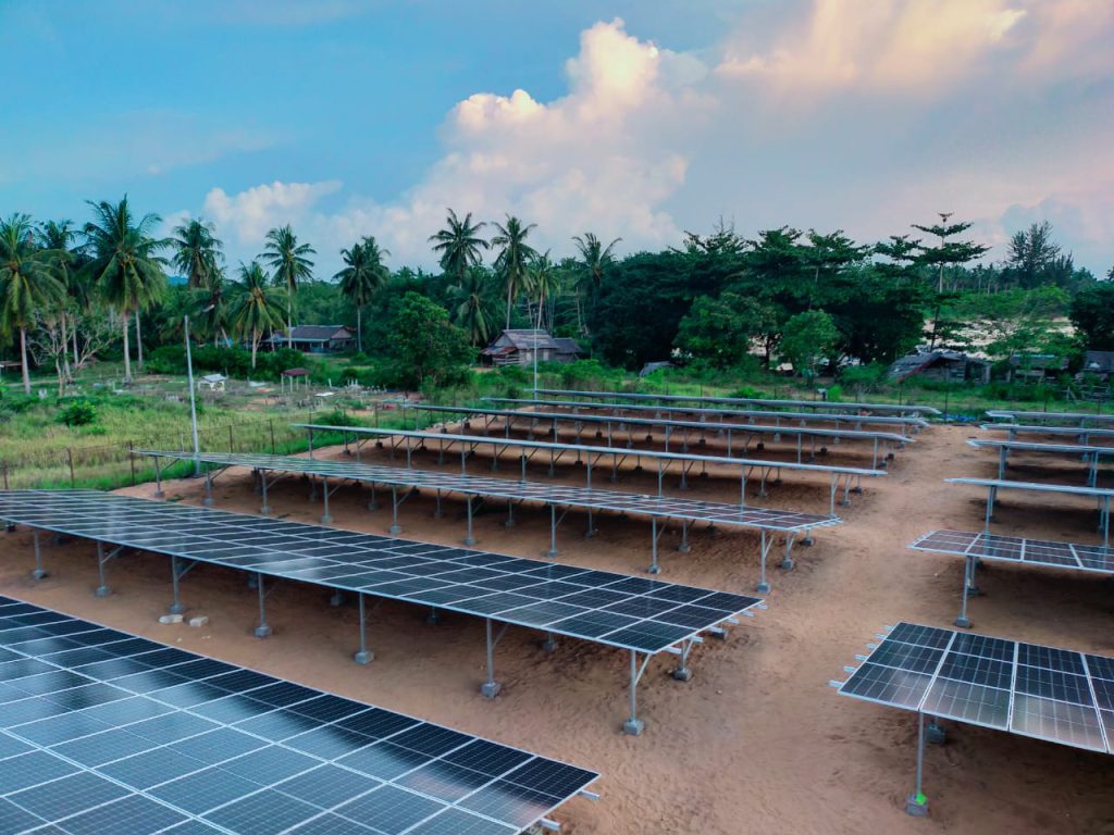 Perkuat Sistem Kelistrikan di Daerah Perbatasan, PLN Kembangkan PLTS di Sambas-Kalbar