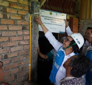 Kebut Rasio Elektrifikasi, PLN Targetkan Realisasi Bantuan Sambung Baru 10.250 Keluarga di Lima Provinsi