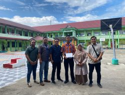 PLN Peduli Serahkan Bantuan Beasiswa Pendidikan kepada 4 Anggota Paskibraka Nasional asal Riau dan Kepulauan Riau