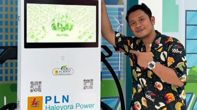 Kunjungi _Booth_ PLN di IIMS 2024, Penggiat Otomotif Sebut Infrastruktur EV Kian Masif
