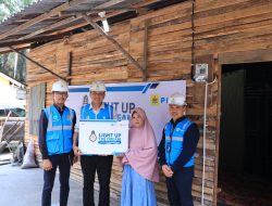 Program _Light Up The Dream_, Inisiatif Mulia Insan PLN Berhasil Sentuh 67 Keluarga Pra Sejahtera di Riau dan Kepulauan Riau