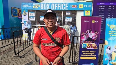 Demi Saksikan PLN Mobile Proliga Seri Semarang, Pecinta Voli Ini Rela Tempuh 5 Jam Perjalanan!
