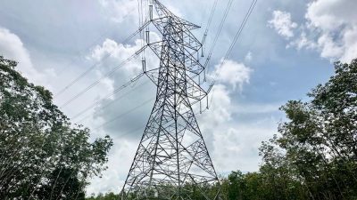 PLN Operasikan Transmisi Baru SUTET 275 KV Muara Enim-Gumawang, TKDN Capai 90 Persen
