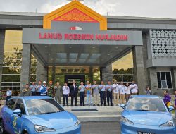 PLN Akselerasi Ekosistem Kendaraan Listrik, Taksi Listrik Pertama di Sumatera Resmi Hadir di Bandara SSK II Pekanbaru