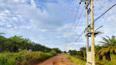 Realisasikan PMN, PLN Berhasil Terangi 54 KK Warga Dusun Terpencil di Kabupaten Rokan Hilir Riau