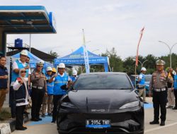 GM PLN UID RKR Bersama Stakeholder Tinjau Langsung Kesiapan SPKLU Jelang Natal Dan Tahun Baru