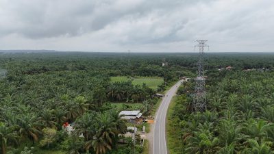 Tingkatkan Infrastruktur Kelistrikan, PLN UID RKR dan PLN MCTN Relokasi Gardu Induk Mobile 1×20 MVA dari Gresik ke Tandun Rokan Hulu