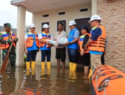PLN Peduli Bantu Warga Terdampak Banjir di Rumbai Pekanbaru