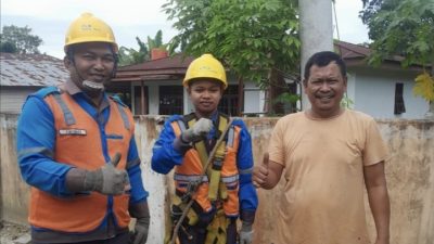 PLN Cepat Tanggap Tindaklanjuti Keluhan Warga Terkait Perbaikan Kabel SR di Harapan Jaya