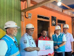 Kado HUT RI, PLN Salurkan Bantuan Pasang Listrik Gratis 2.821 Keluarga Prasejahtera di Seluruh Indonesia