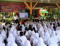 Peringati Hari Pahlawan, Srikandi PLN Tanamkan Nilai Anti-Bullying di SMAN 7 Pekanbaru