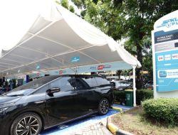 Perkuat Ekosistem Kendaraan Listrik, PLN Resmikan 2 SPKLU Center Pertama di Jakarta