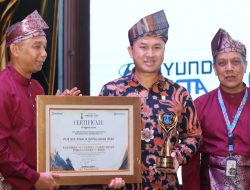 PLN UID Riau dan Kepulauan Riau Raih Penghargaan Penggerak Energi untuk Pembangunan Daerah di Tribun Awards 2026